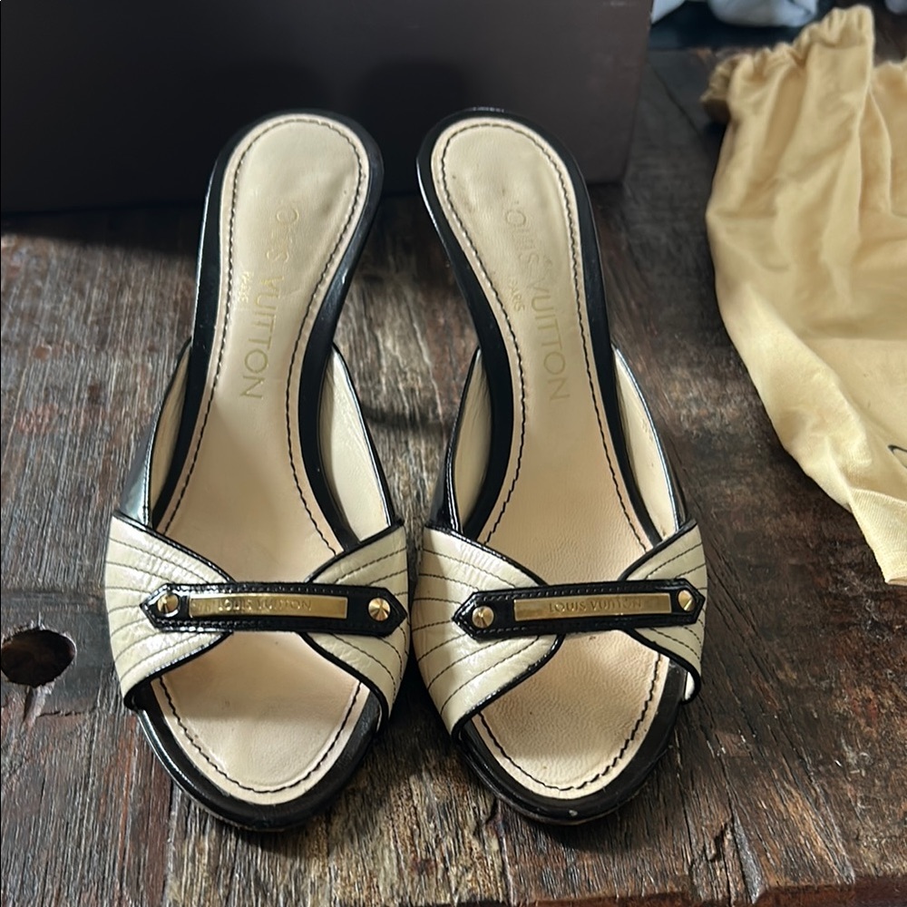 Authentic vintage Louis Vuitton heels Ingrid mule